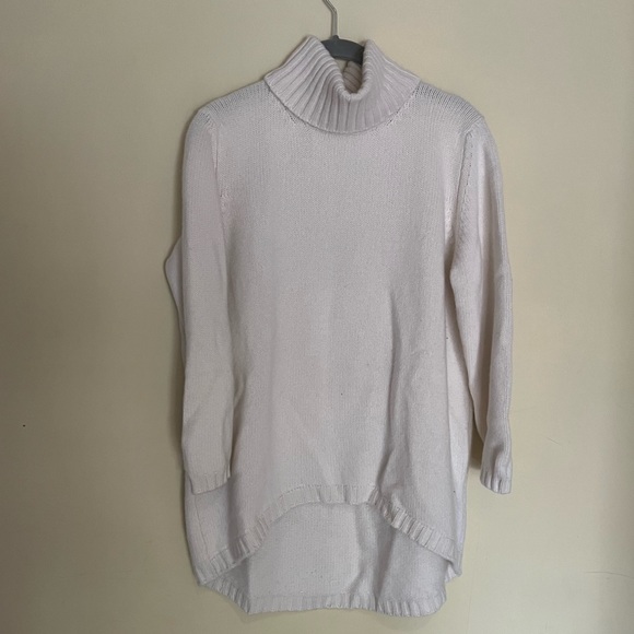 HANIA NEW YORKTatiana Hi-Lo Sweater